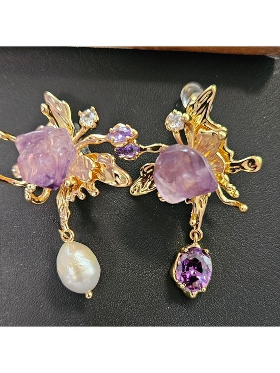 Jewelry - Elegant Gold and Purple Earrings